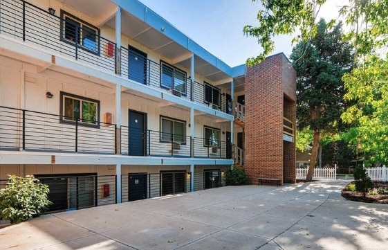 980 S Dexter St, Denver, CO for Sale