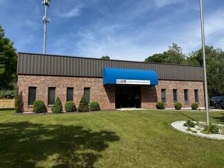 Newtown, CT Office - 17 Berkshire Rd Newtown, CT Office - 17 Berkshire Rd