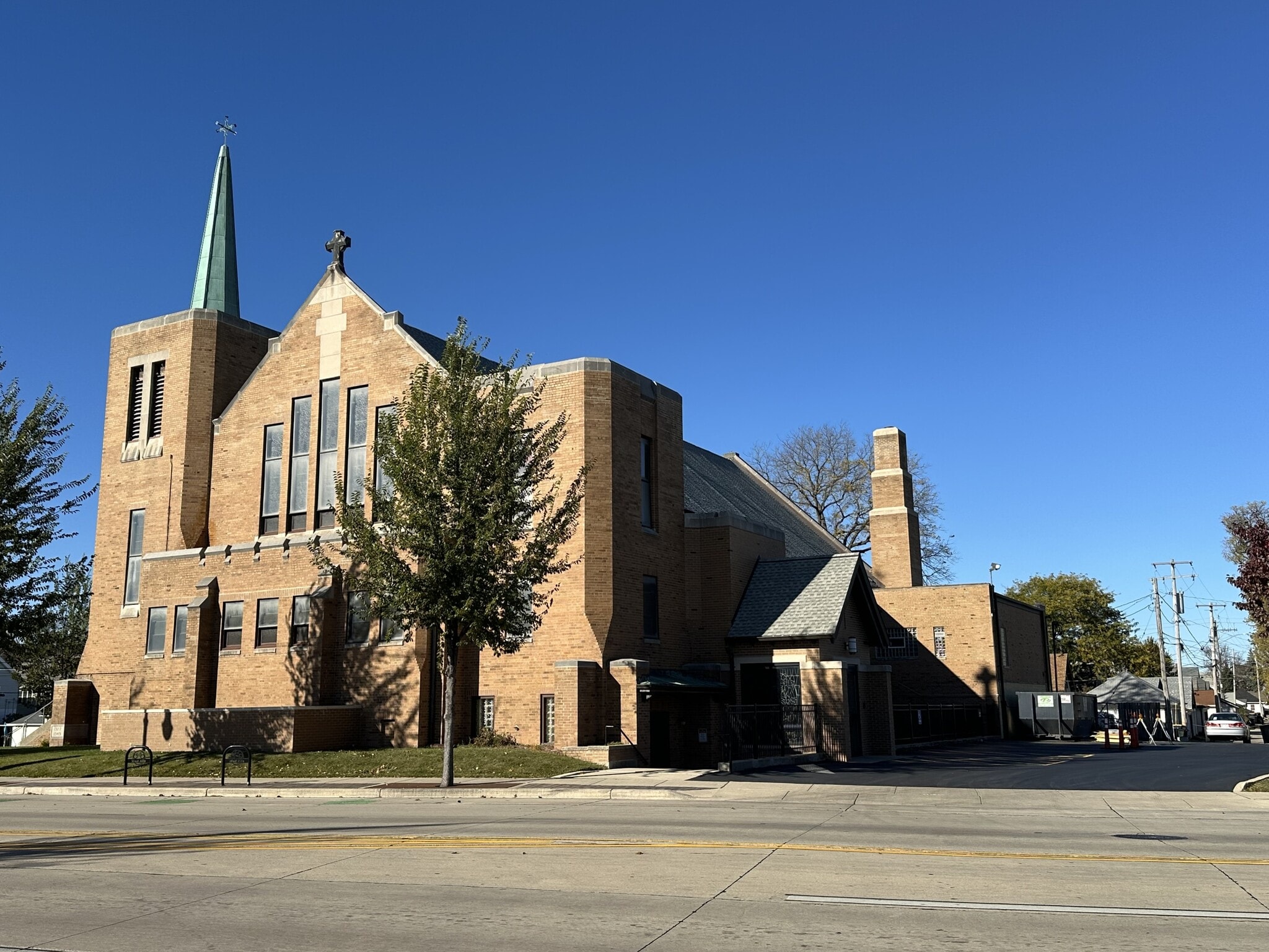 1642 S 77th St, West Allis, WI for Sale