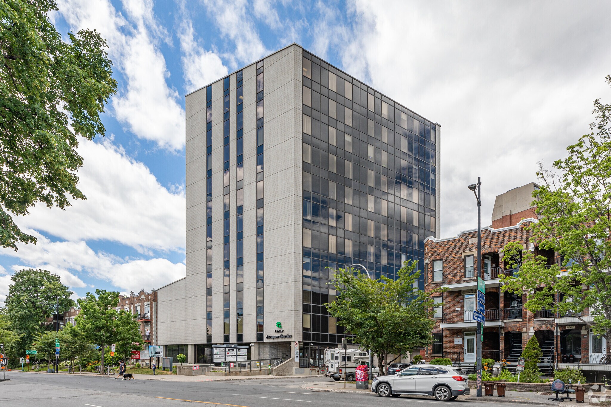 1851 Rue Sherbrooke E, Montréal, QC for Rent