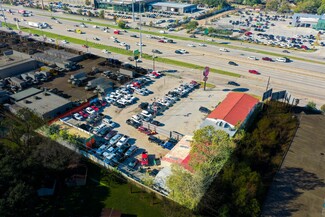 Houston, TX Auto Dealership - 9214 North Fwy