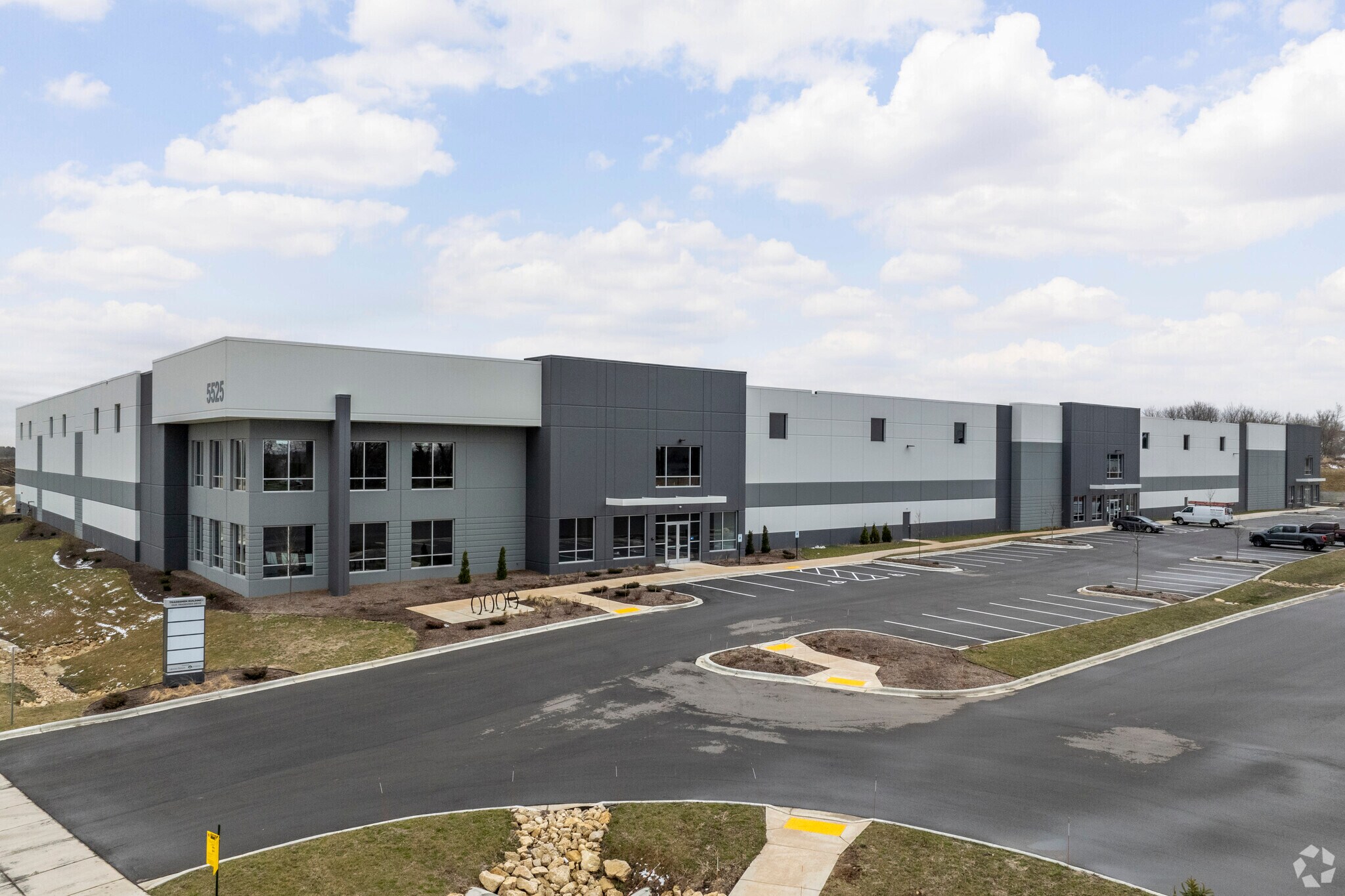 5525 Tradesmen Dr, Madison, WI for Rent