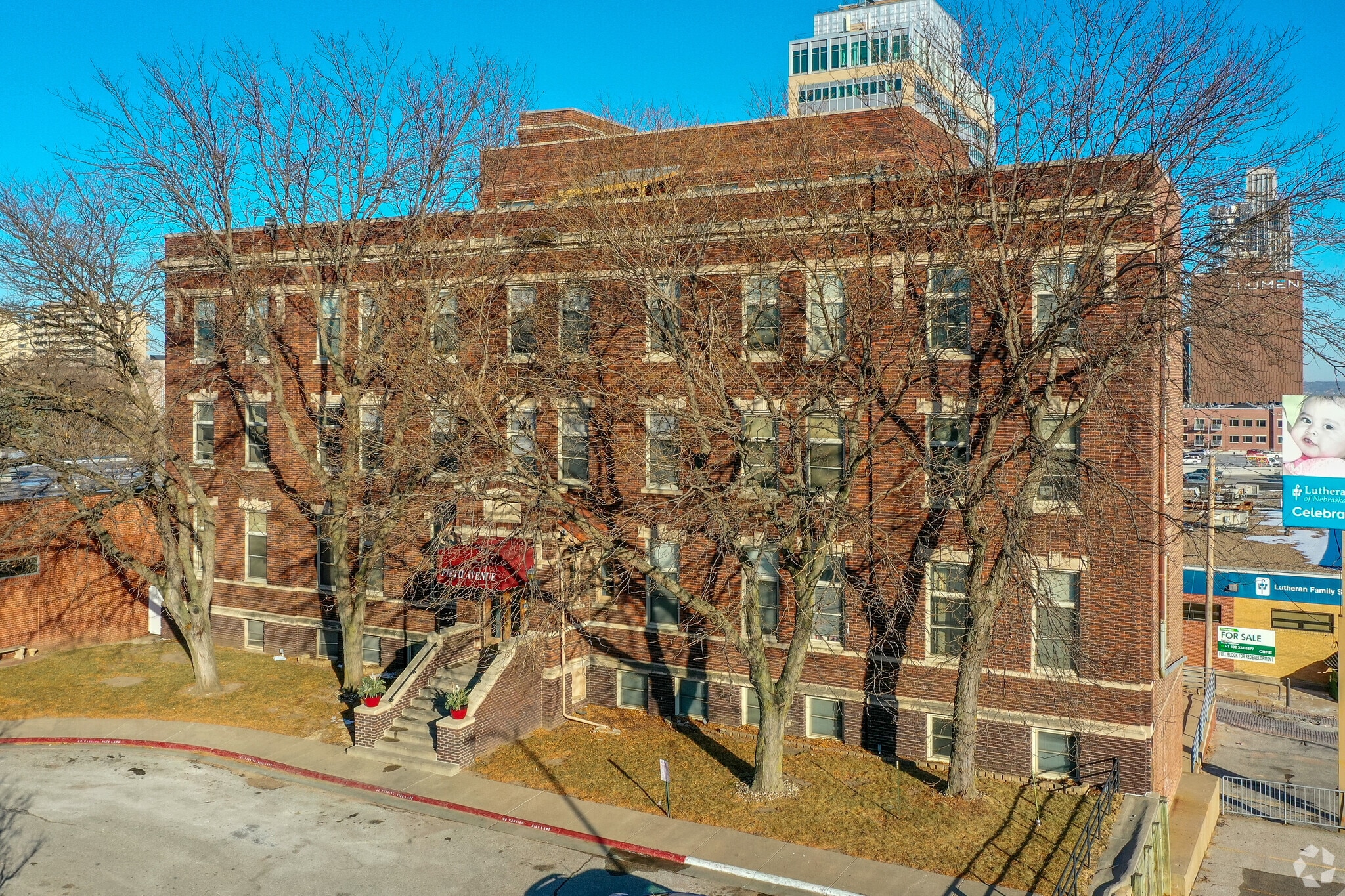 121 S 25th St, Omaha, NE for Sale