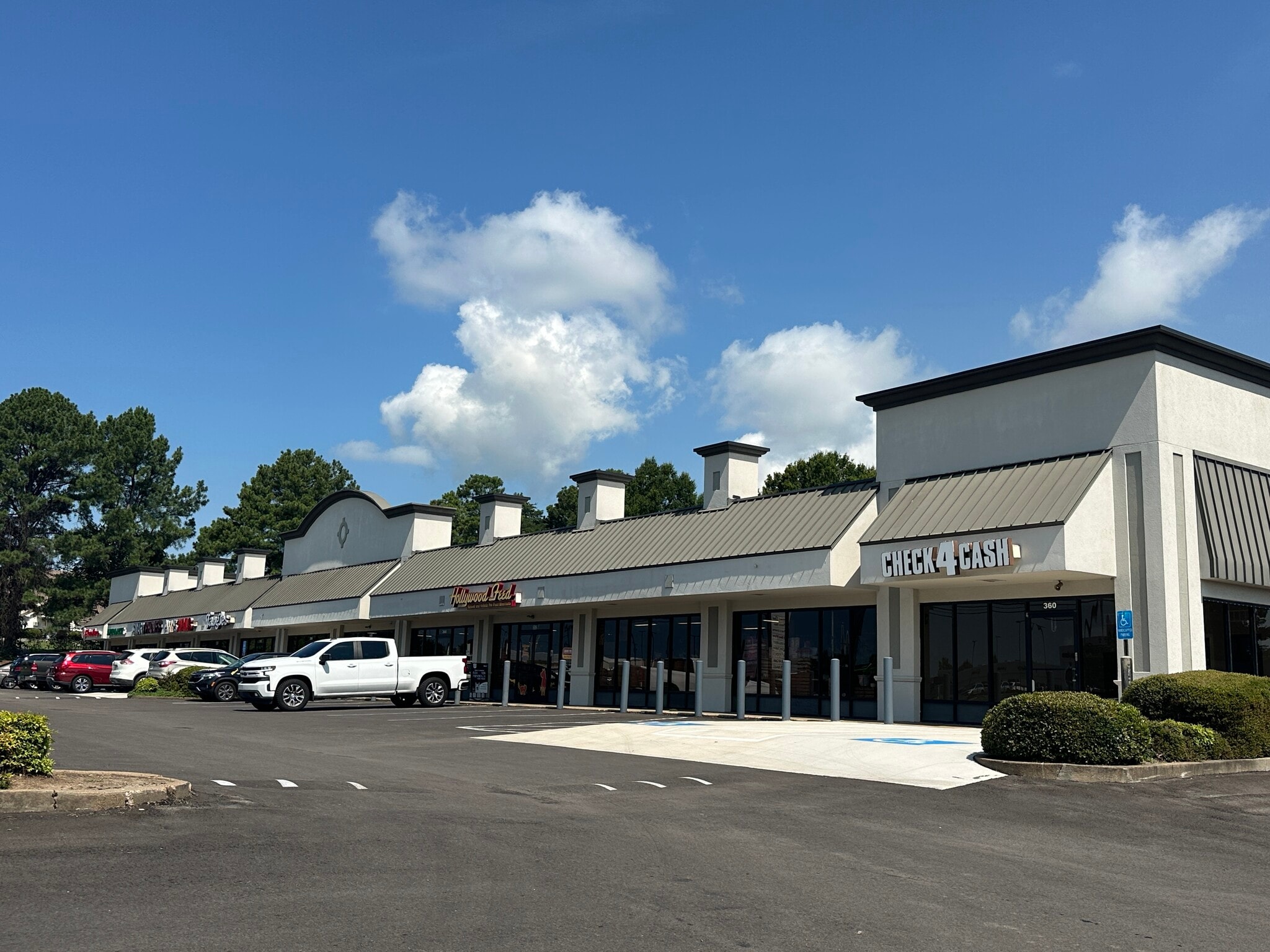 316-360 Goodman Rd, Southaven, MS for Rent