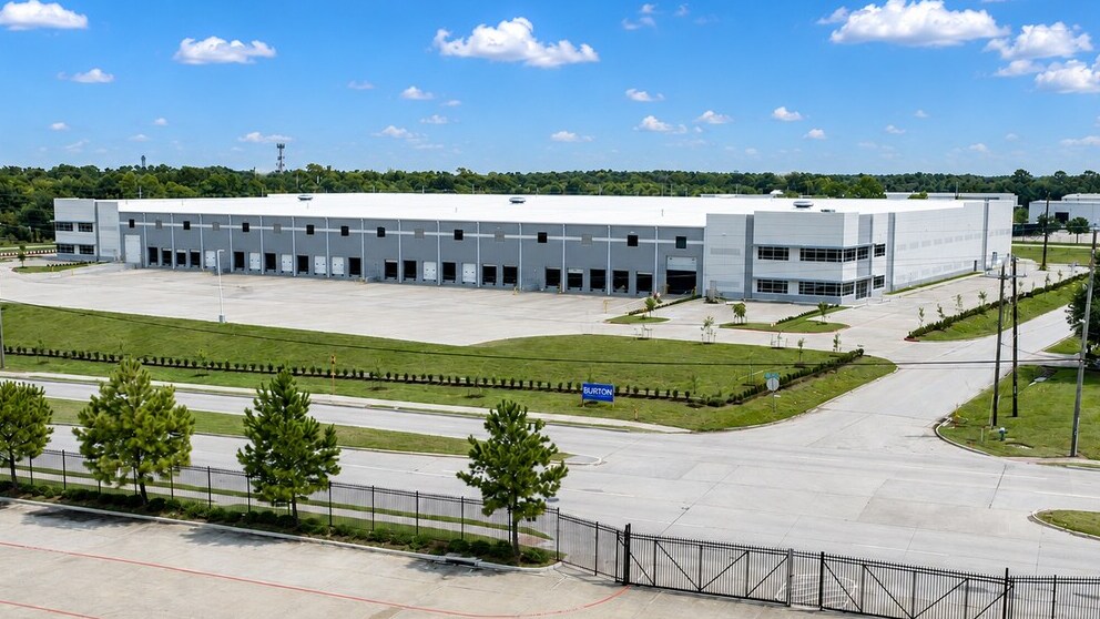 00 Greens Rd, Houston, TX for Rent