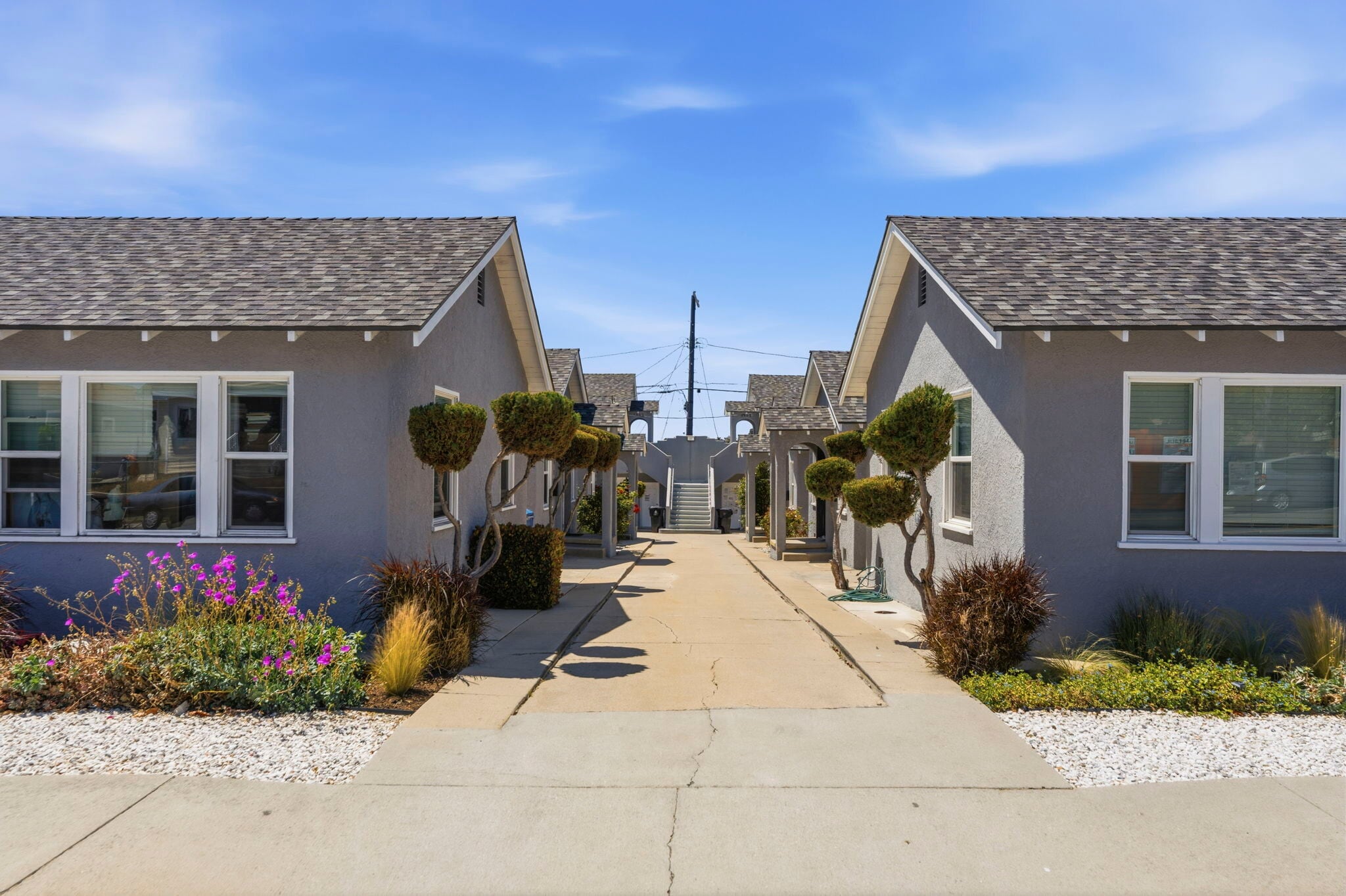 1047 W 7th St, San Pedro, CA for Sale