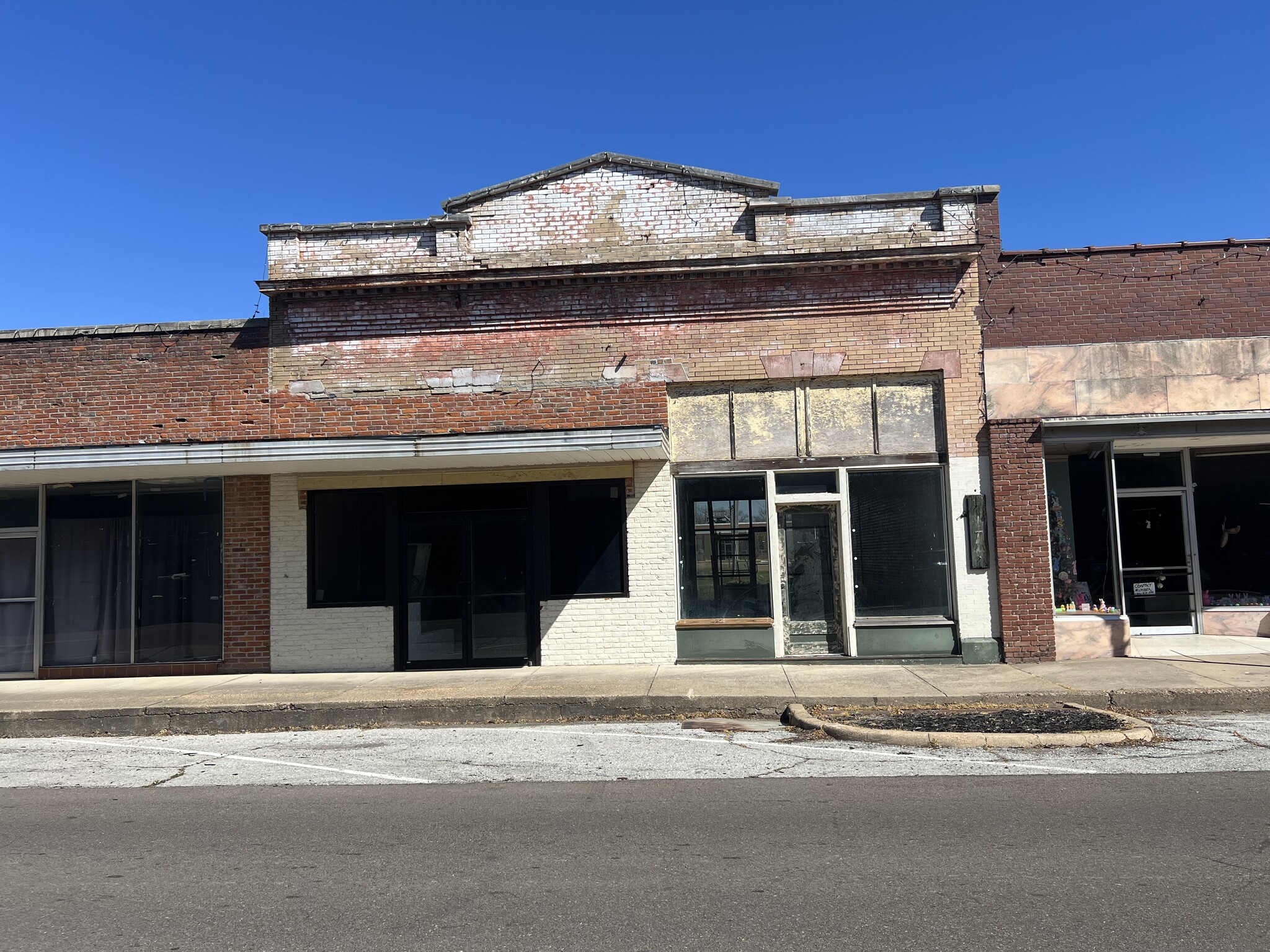 109 E Hale Ave, Osceola, AR for Sale