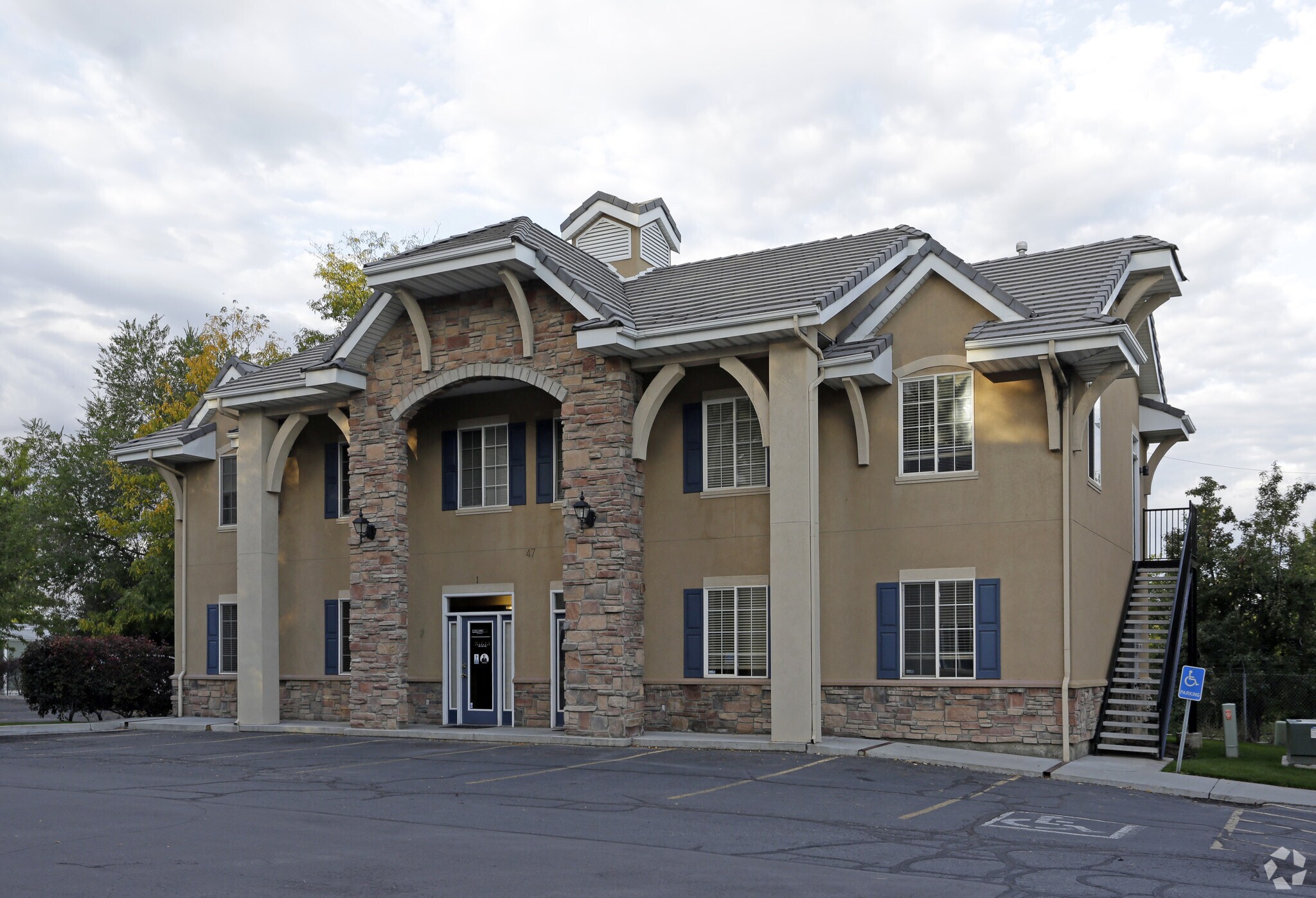 47 W 9000 S, Sandy, UT for Rent