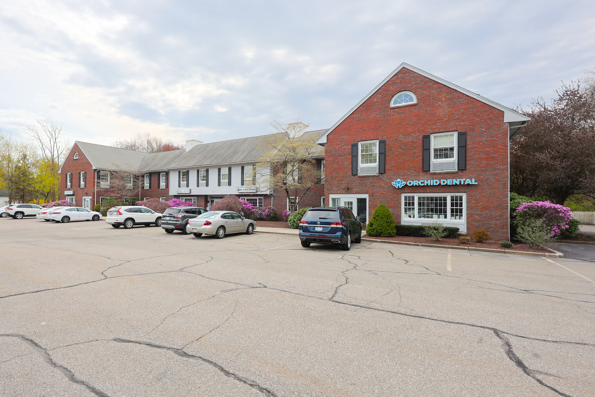 555 Pleasant St, Attleboro, MA for Sale