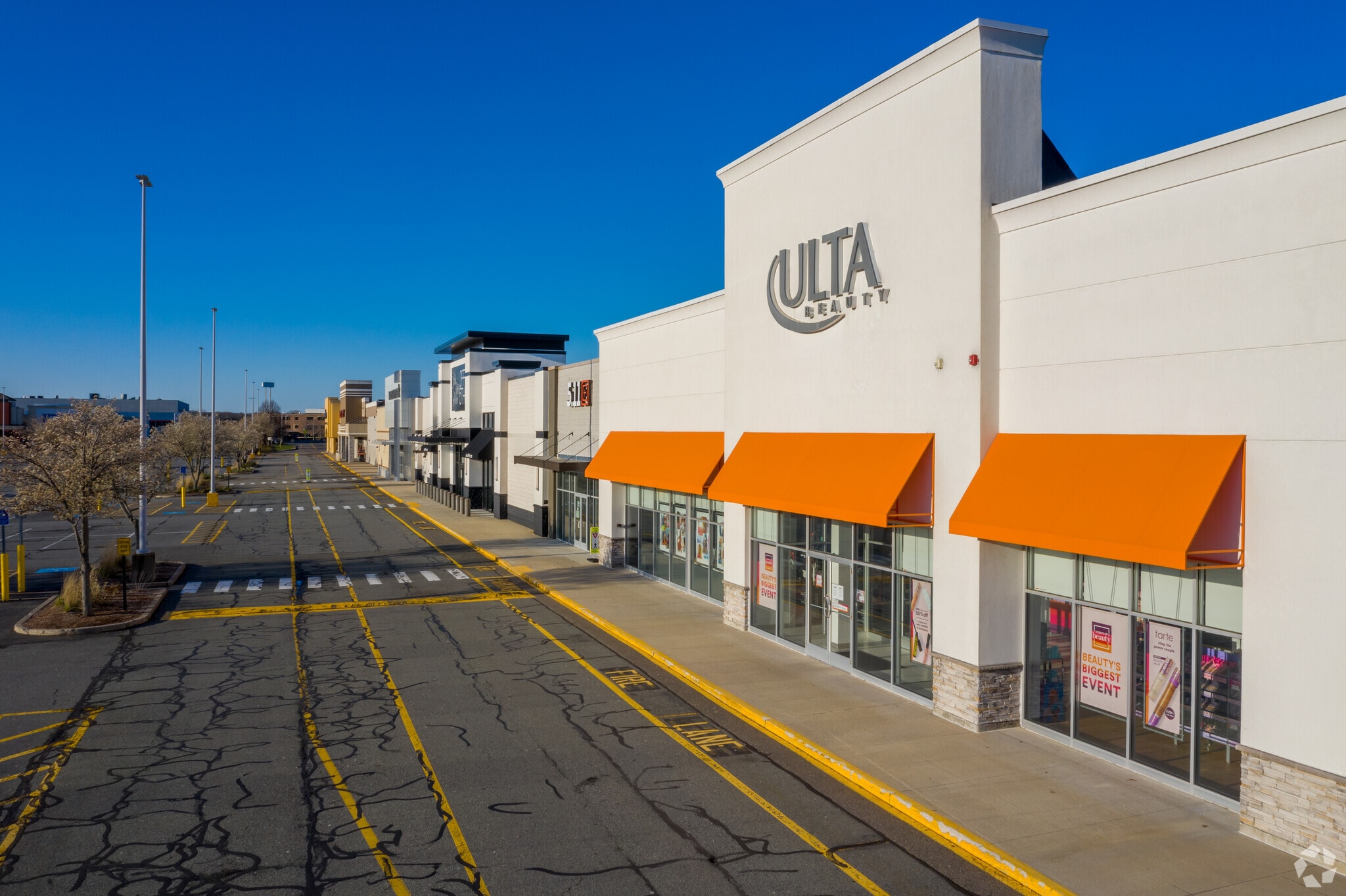 200-380 Grossman Dr, Braintree, MA for Rent