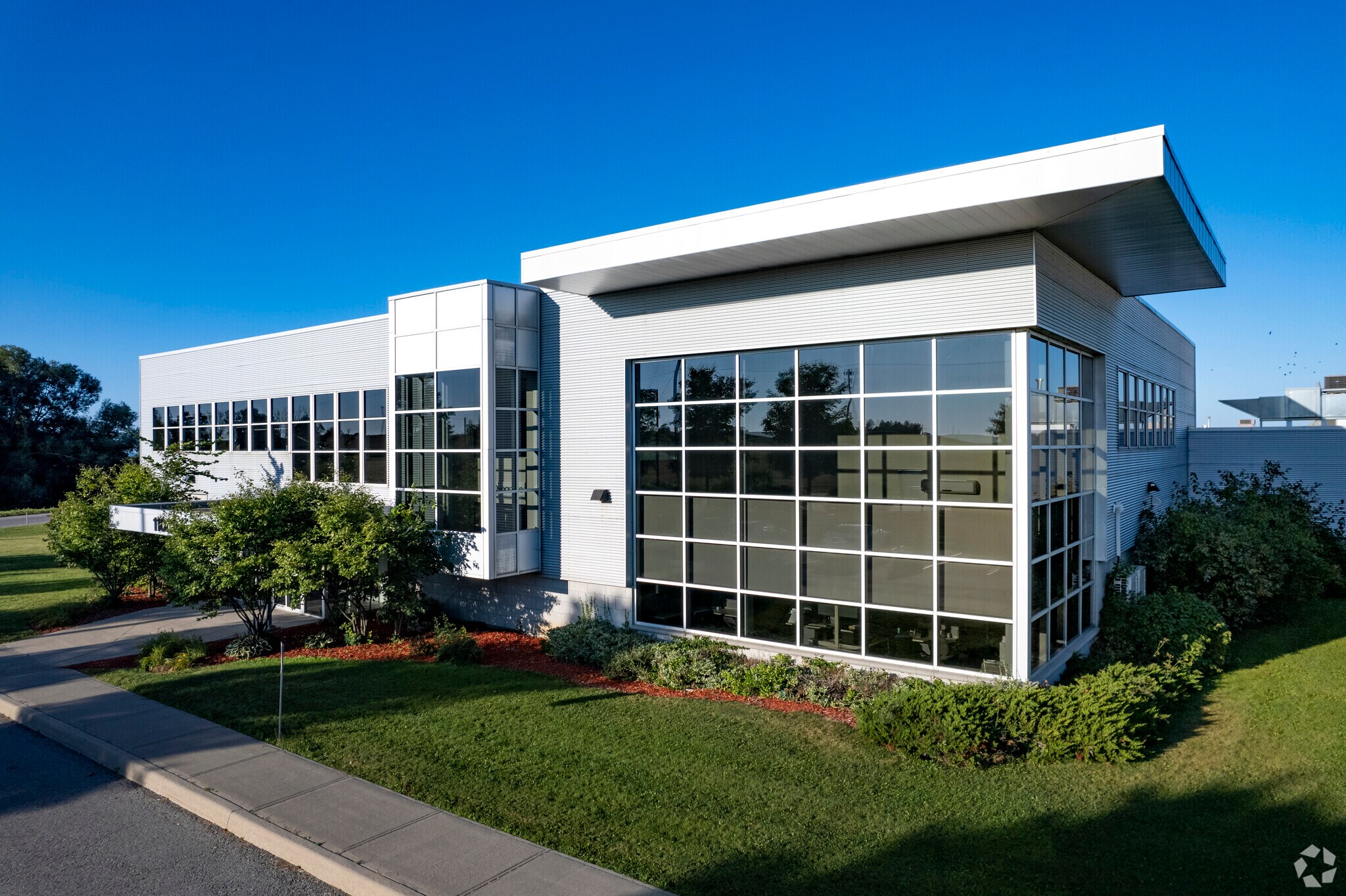 1100 Bennett Rd, Bowmanville, ON for Rent