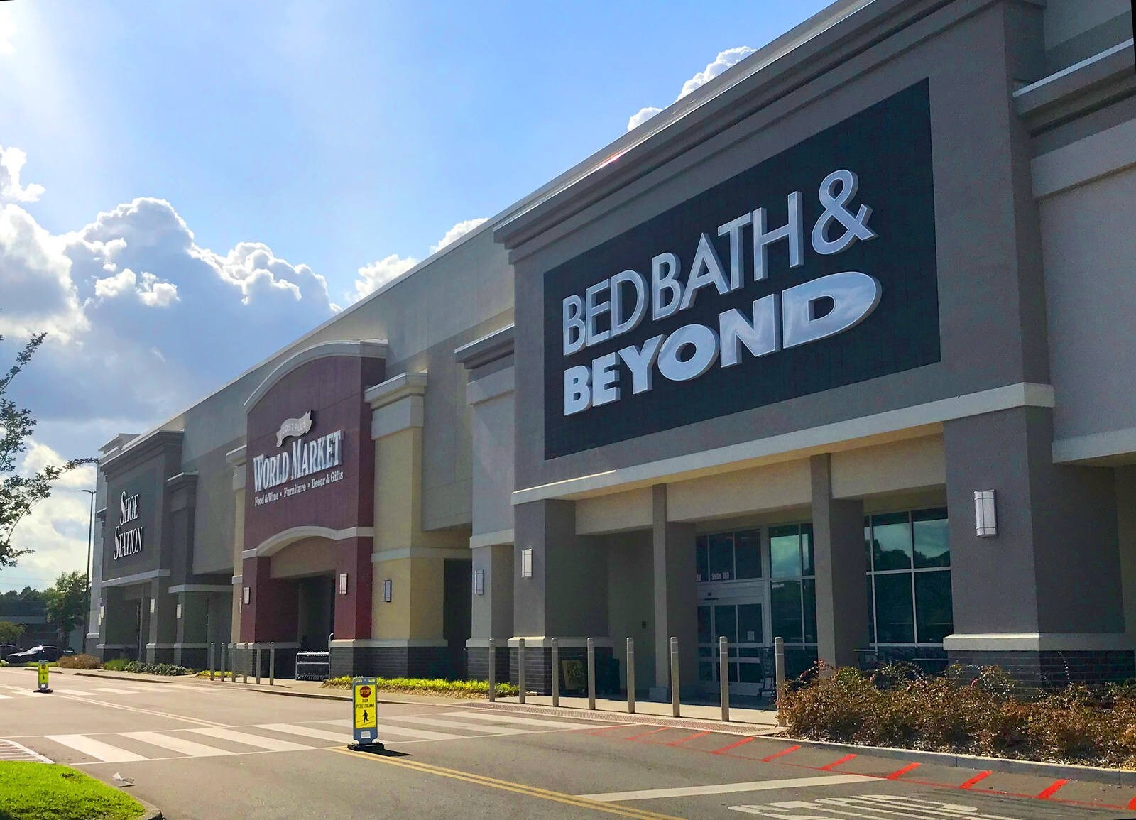 3250 Airport Blvd, Mobile, AL for Rent