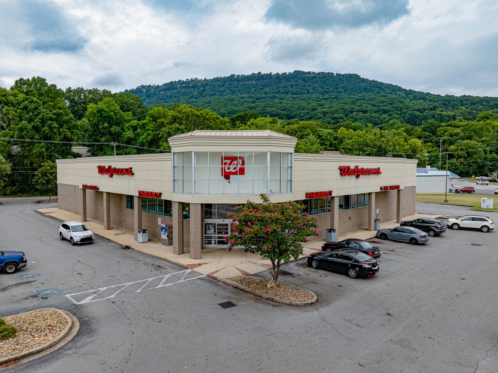 3550 Broad St, Chattanooga, TN for Sale