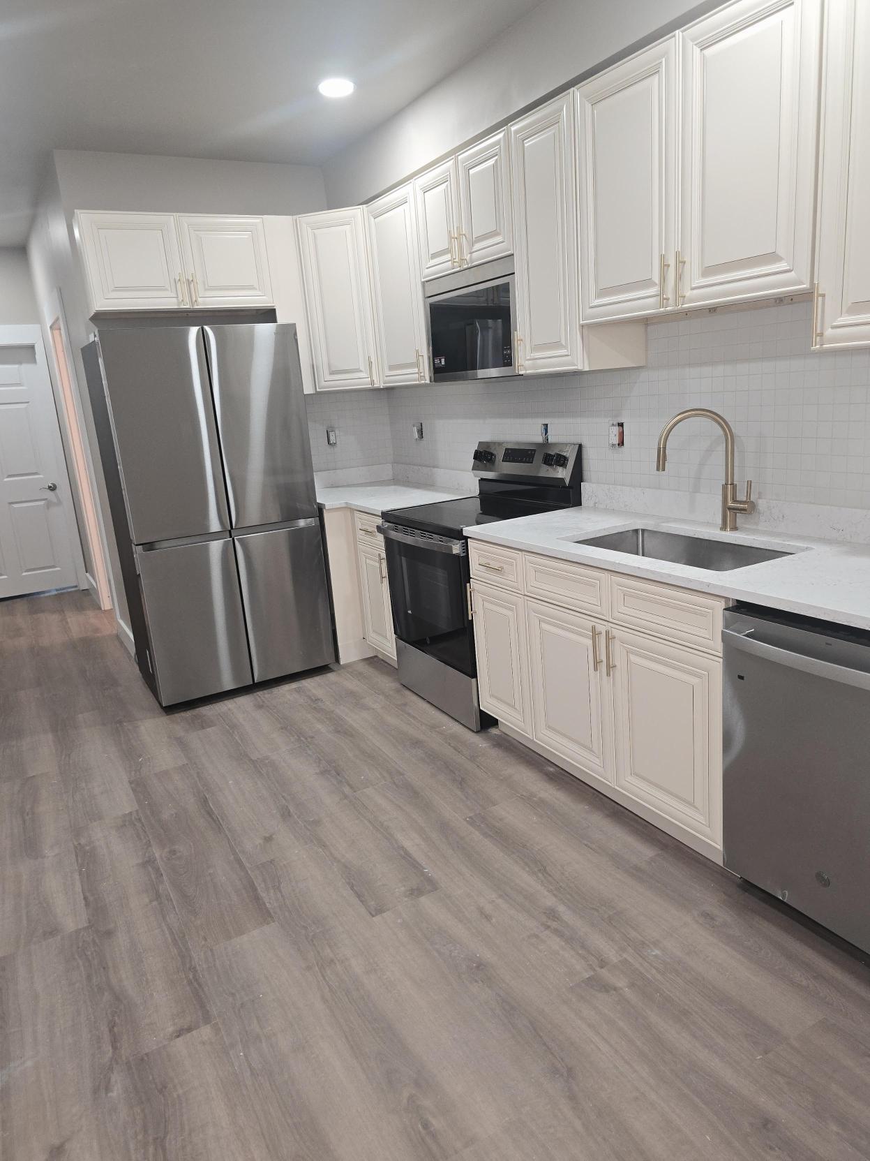 2122 N Pine St, Wilmington, DE for Sale