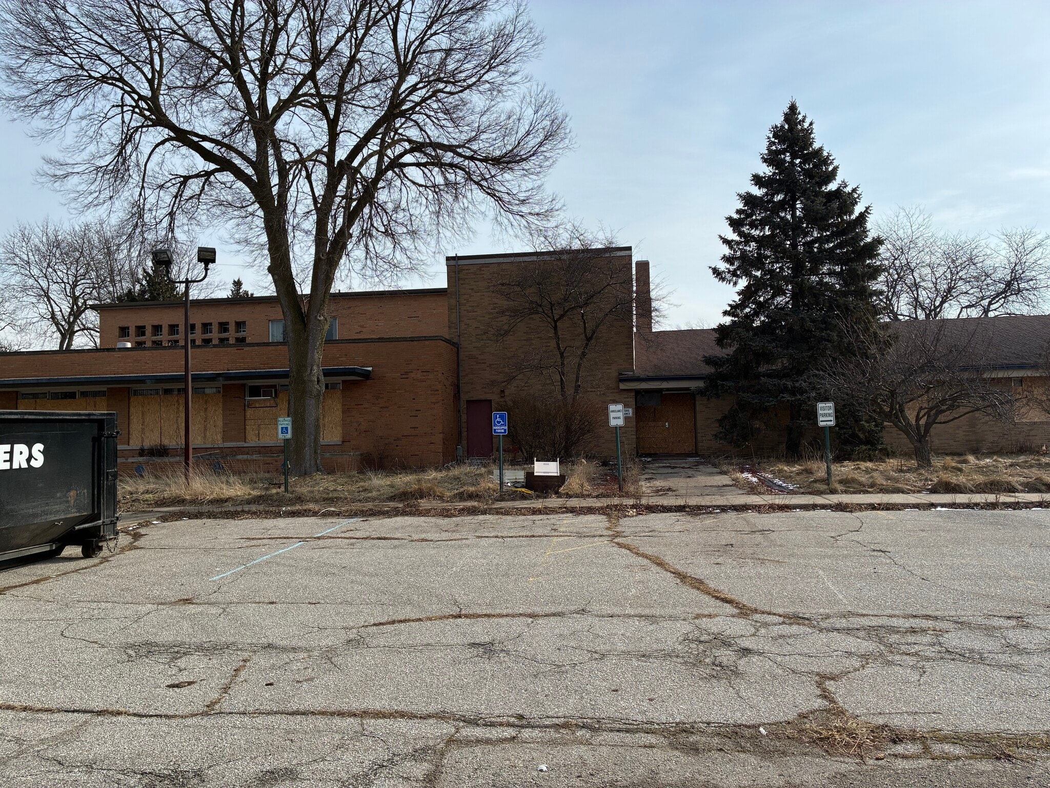 1413 Gratiot Ave, Saginaw, MI for Sale