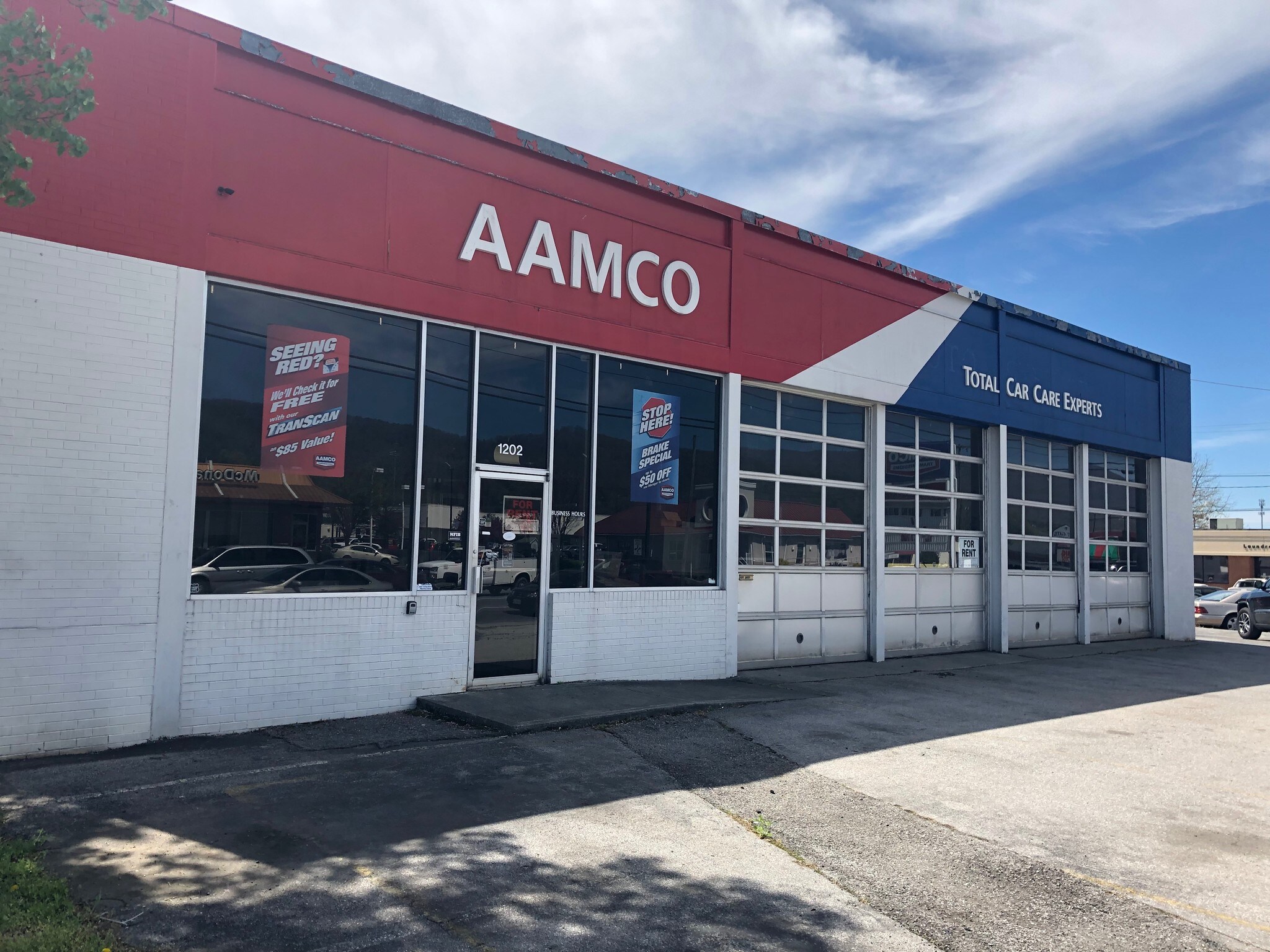 1202 W Main St Salem, VA 24153 Retail Property for Lease on