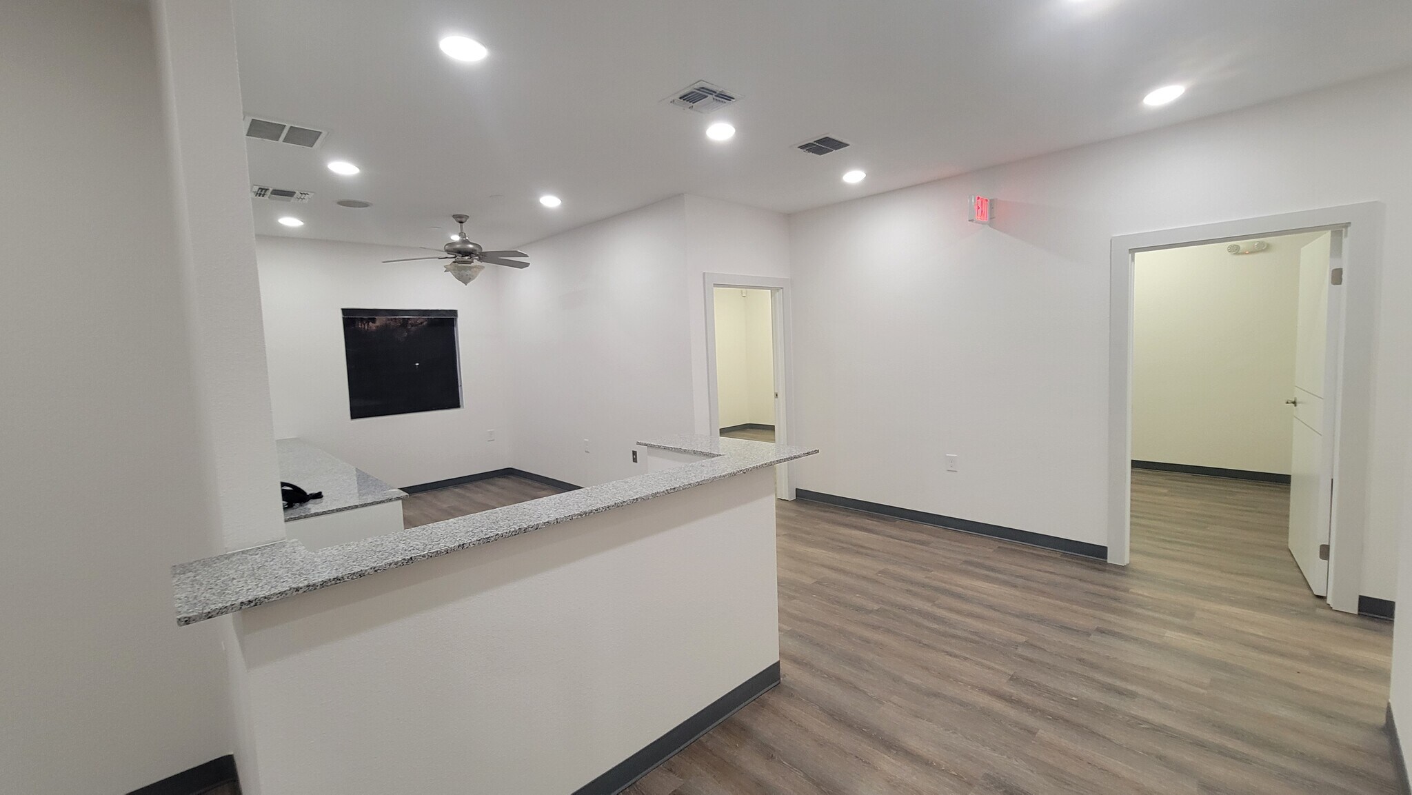 1116 E Walnut St, Seguin, TX for Rent