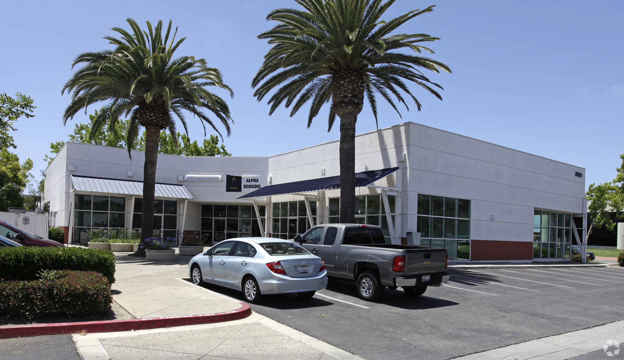 3701-3801 S Harbor Blvd, Santa Ana, CA for Rent
