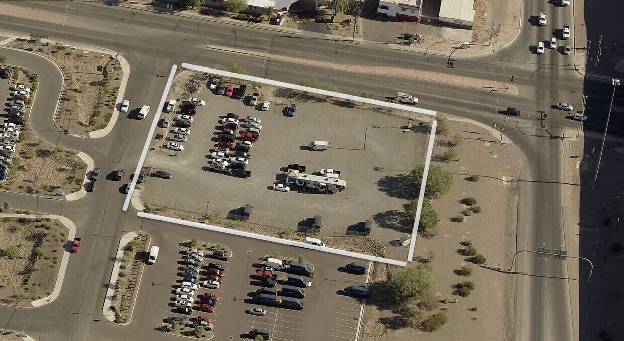 723 W Silverlake Rd, Tucson, AZ for Sale