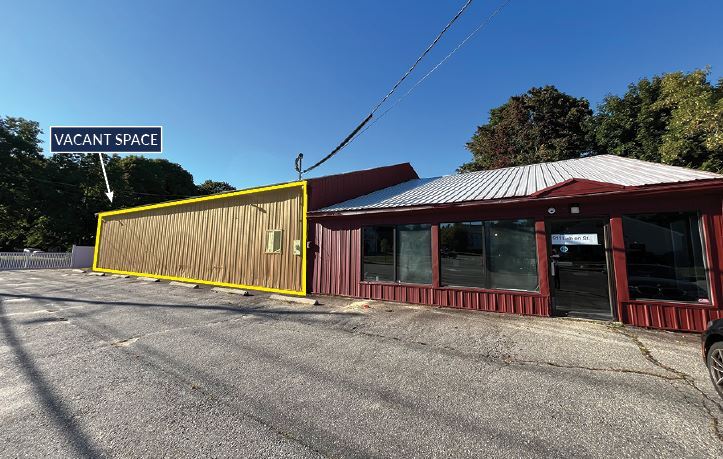 911 Lisbon St, Lewiston, ME for Rent