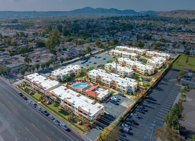 10032 N Magnolia Ave, Santee, CA for Sale