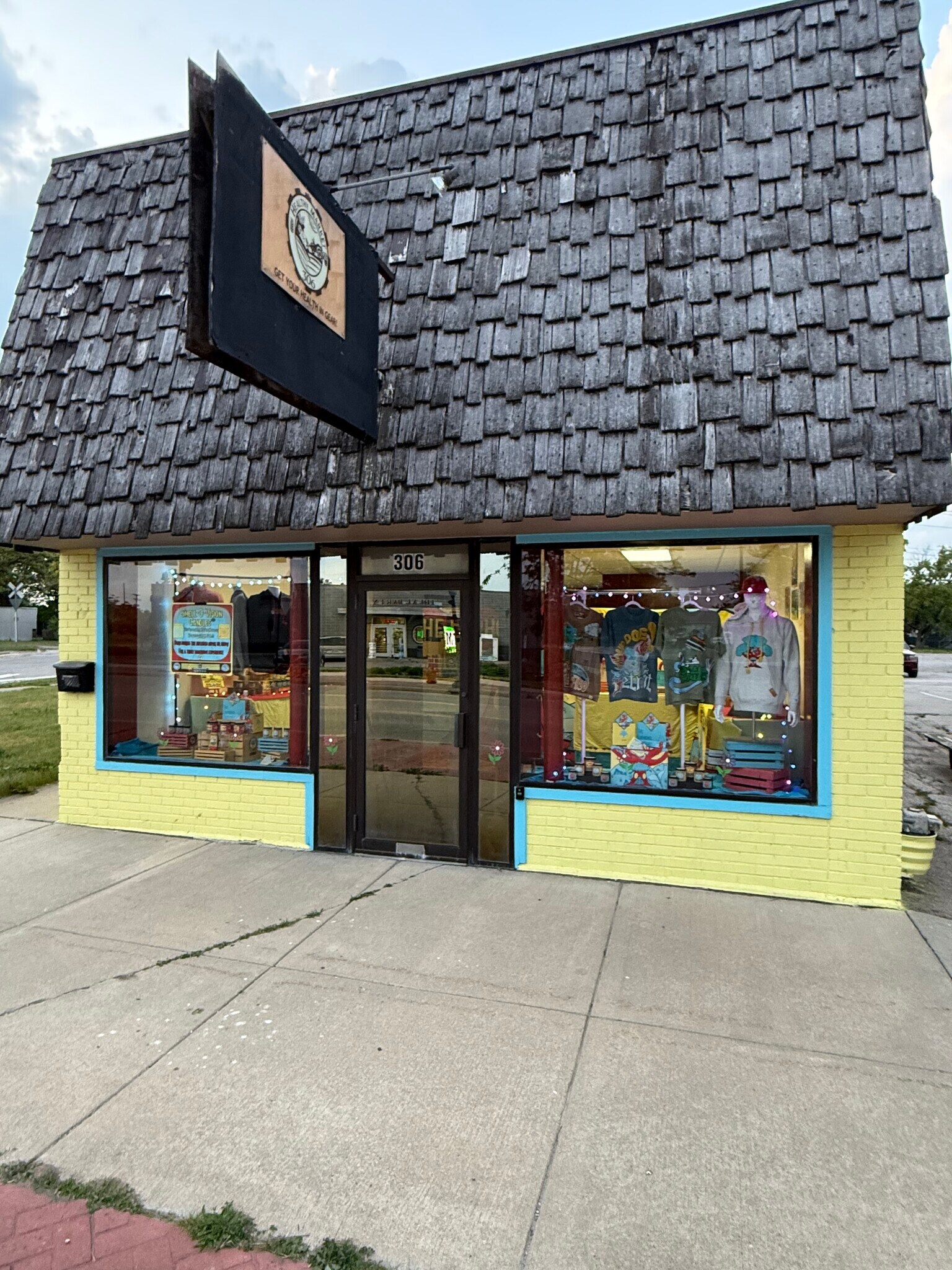 306 Salzburg Ave, Bay City, MI for Sale