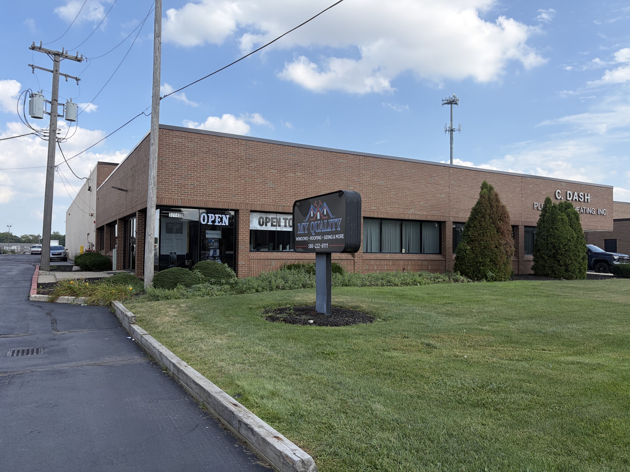 32640 Dequindre Rd, Warren, MI for Rent