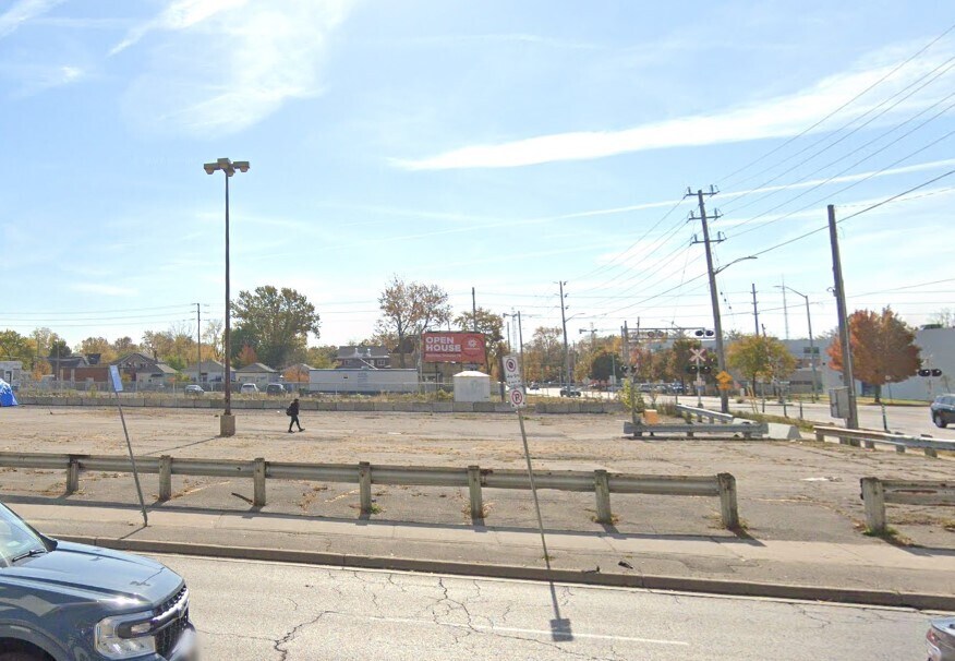 415 York St, London, ON for Sale
