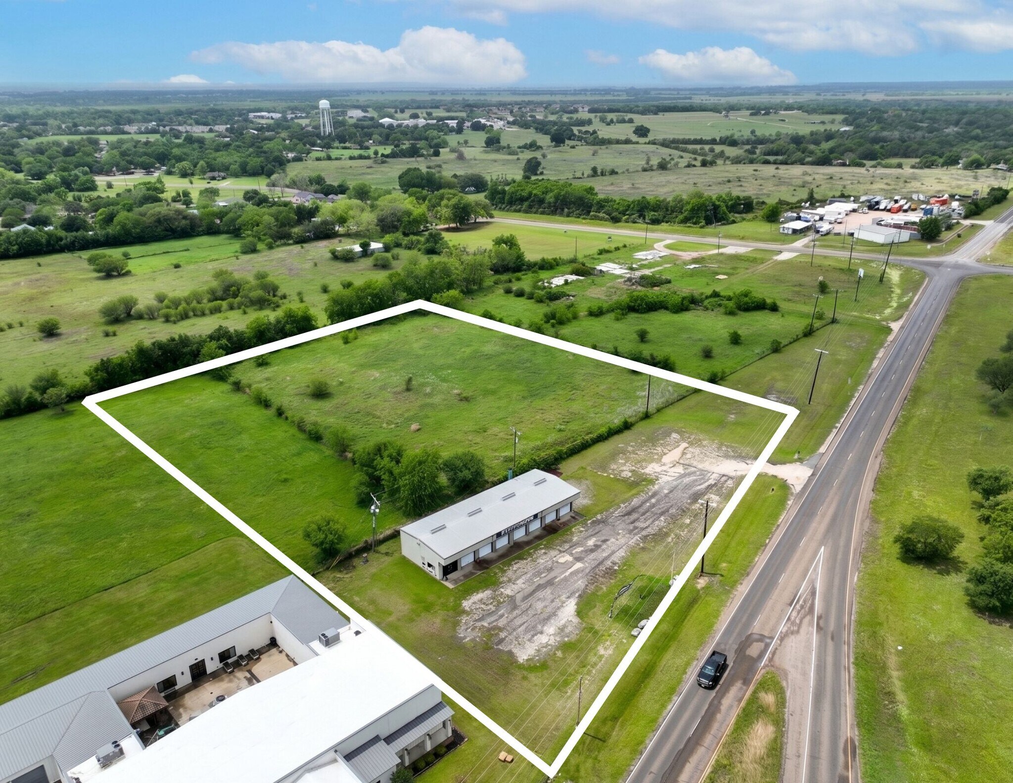 7818 Highway 6 Loop, Navasota, TX for Sale