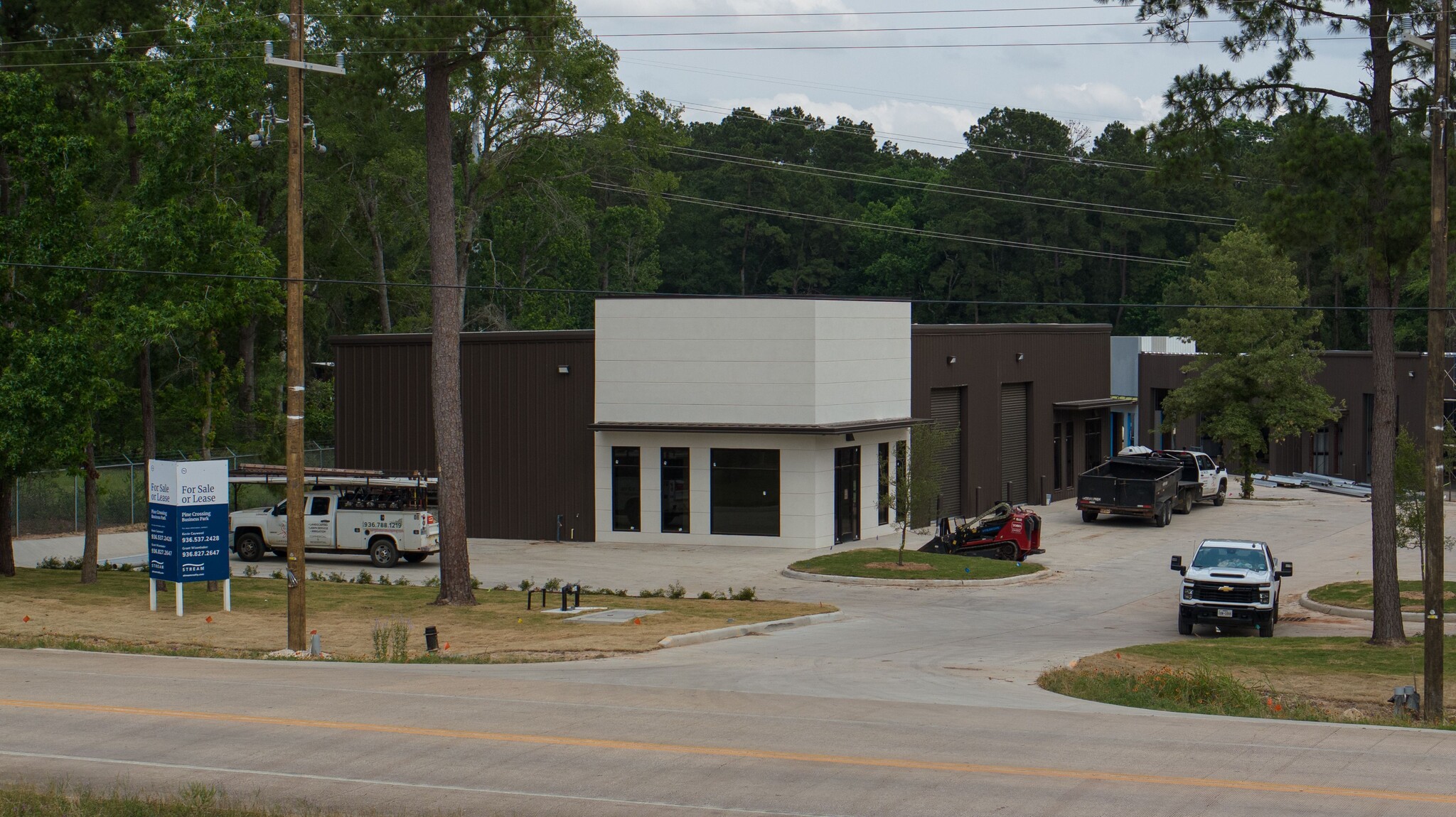 3513 N Loop 336 W, Conroe, TX for Sale