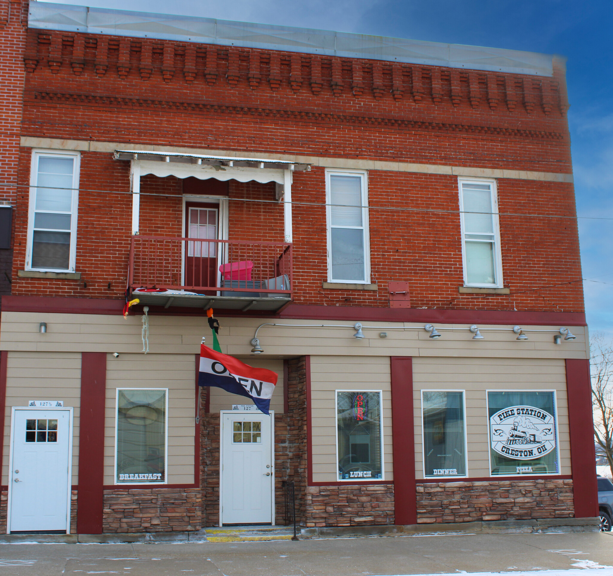 127 S Main St, Creston, OH for Sale