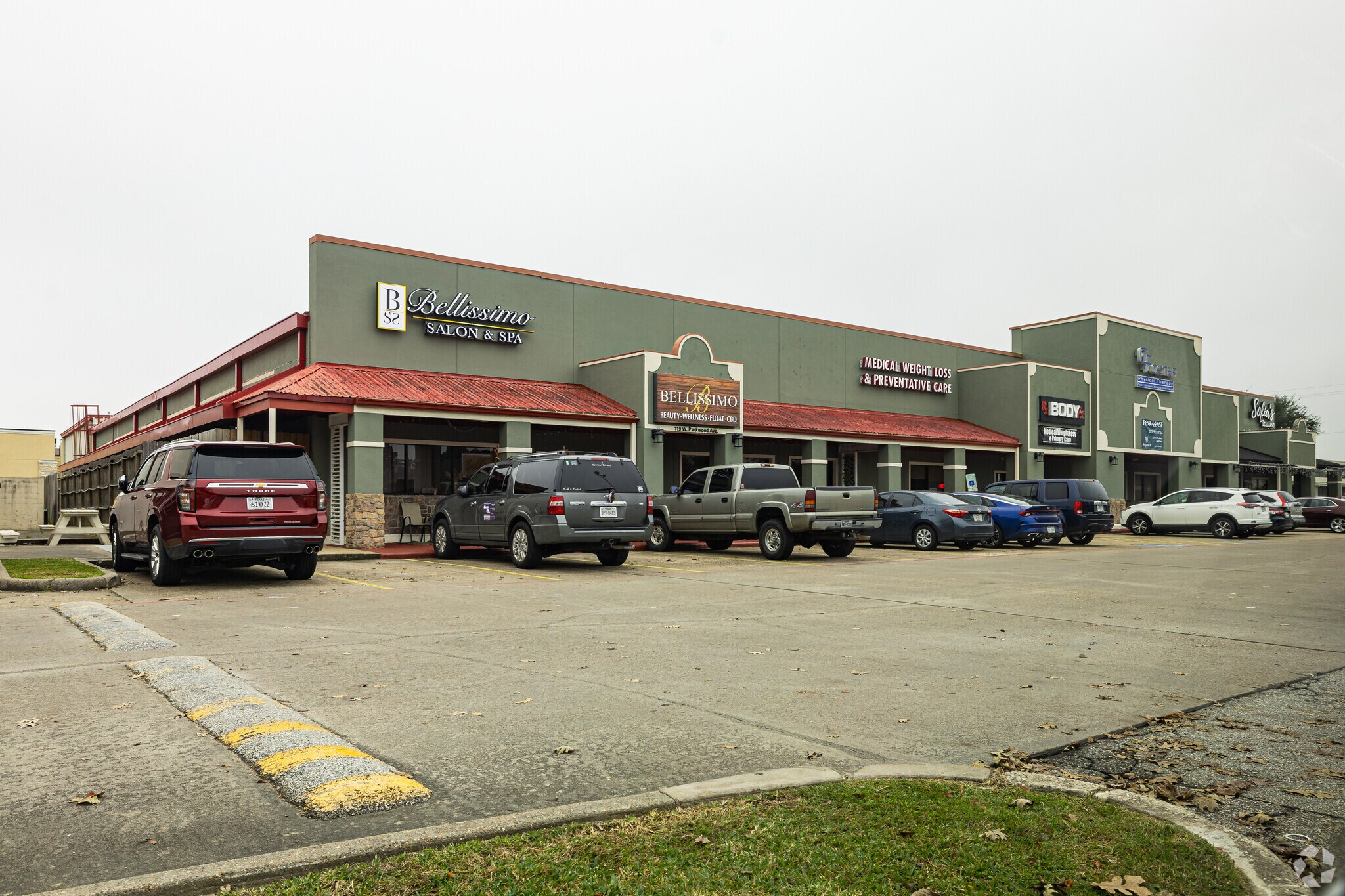 117-133 W Parkwood Ave, Friendswood, TX for Rent