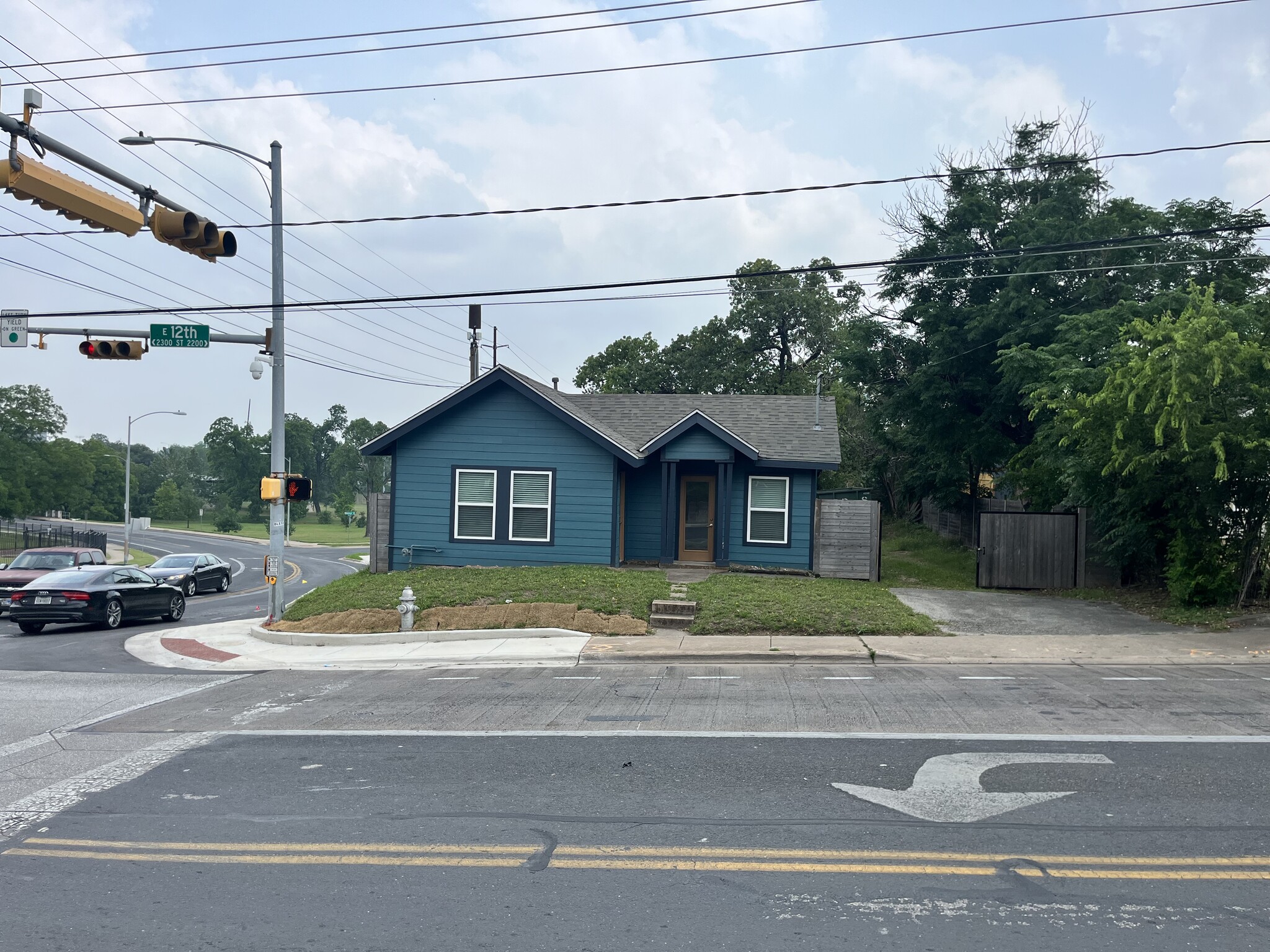 2211 E 12th St, Austin, TX for Rent