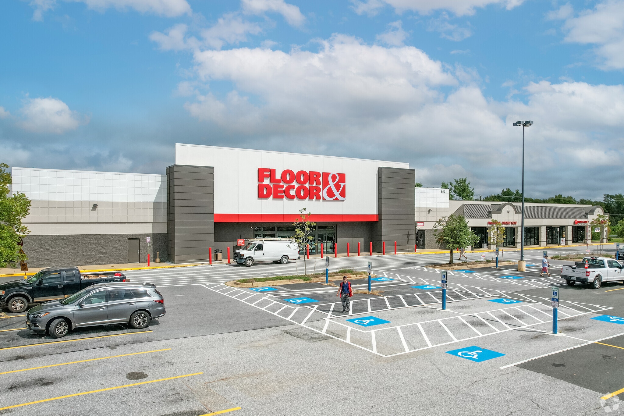 932-980 Edwards Ferry Rd, Leesburg, VA for Rent