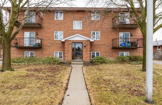 St Thomas, ON Apartments - 221 Highview Dr