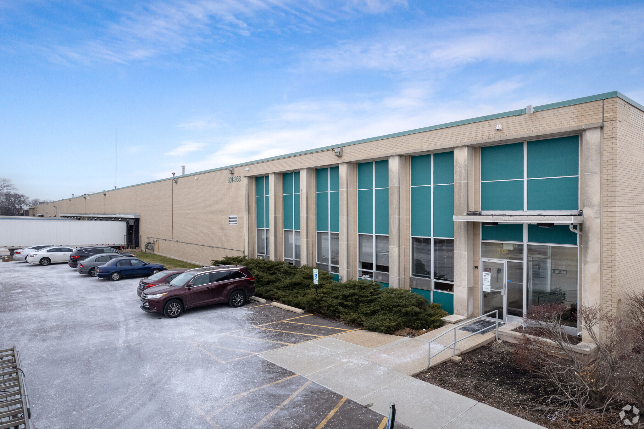 301-363 N Third Ave, Des Plaines, IL for Rent