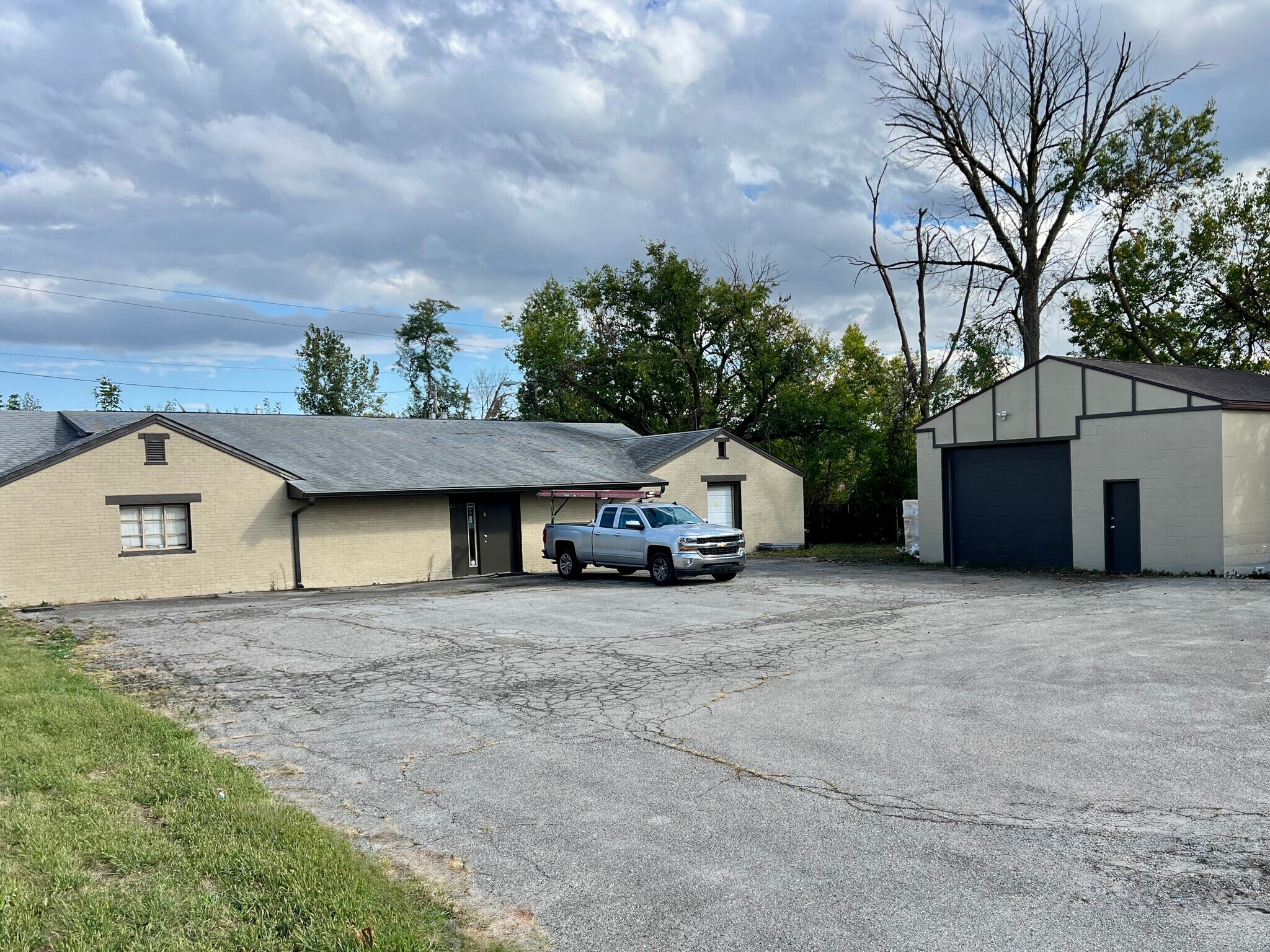 4539 N Shadeland Ave, Indianapolis, IN for Sale