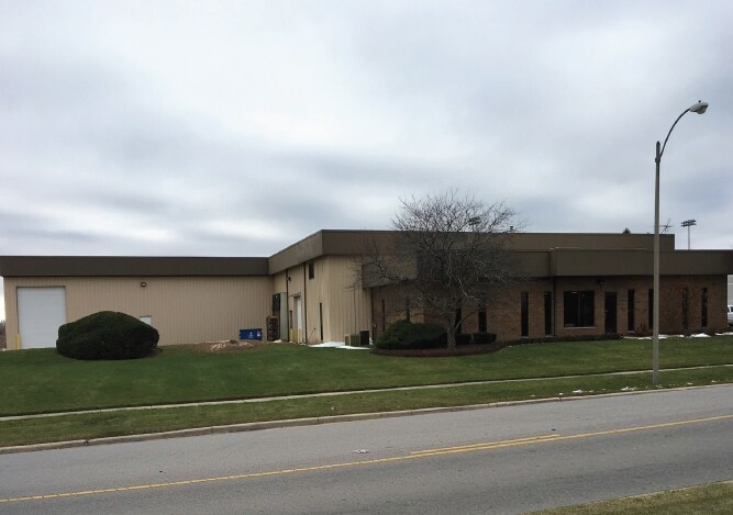 3725 Swenson Ave, St Charles, IL for Sale