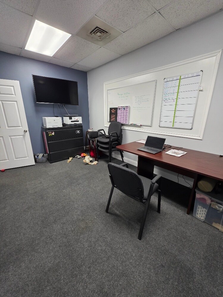 264 Main Plz, Lincoln, NH for Rent