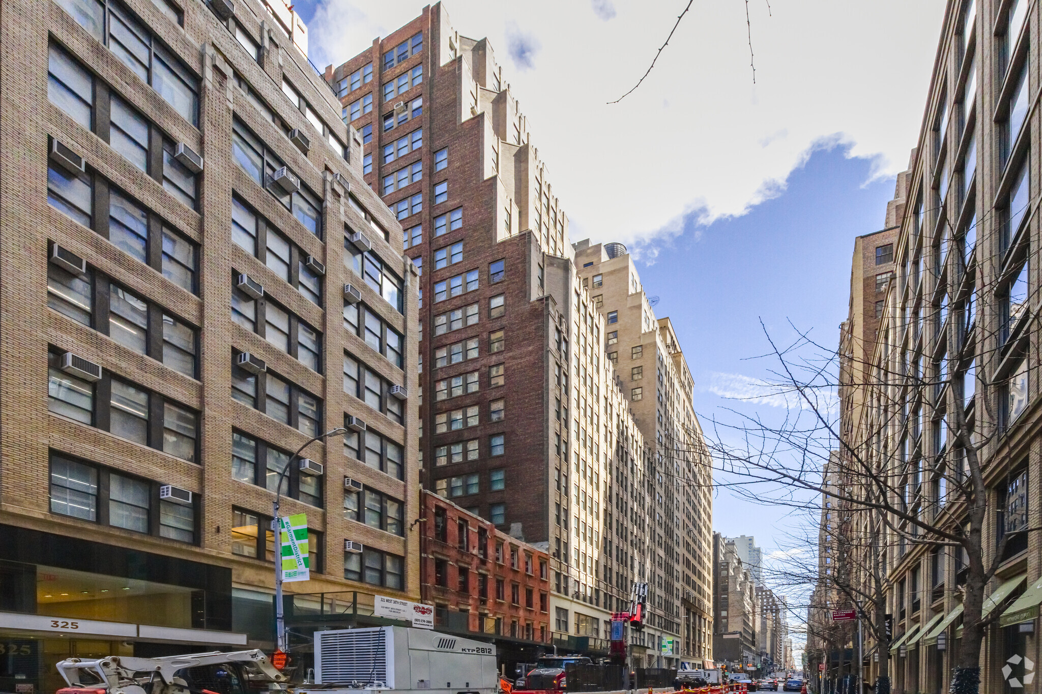 307 W 38th St, New York, NY for Rent