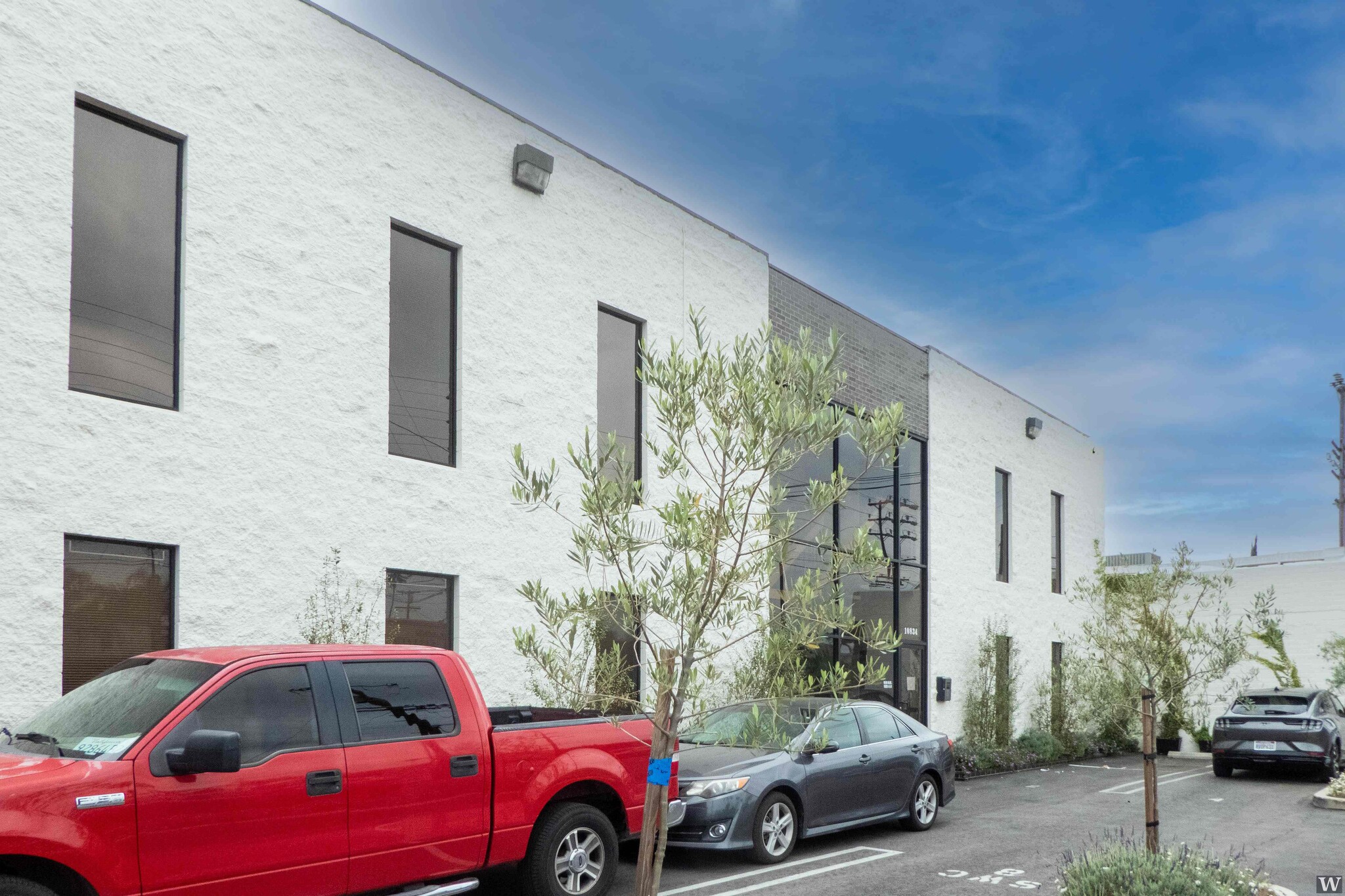10826-10834 Burbank Blvd, North Hollywood, CA for Rent