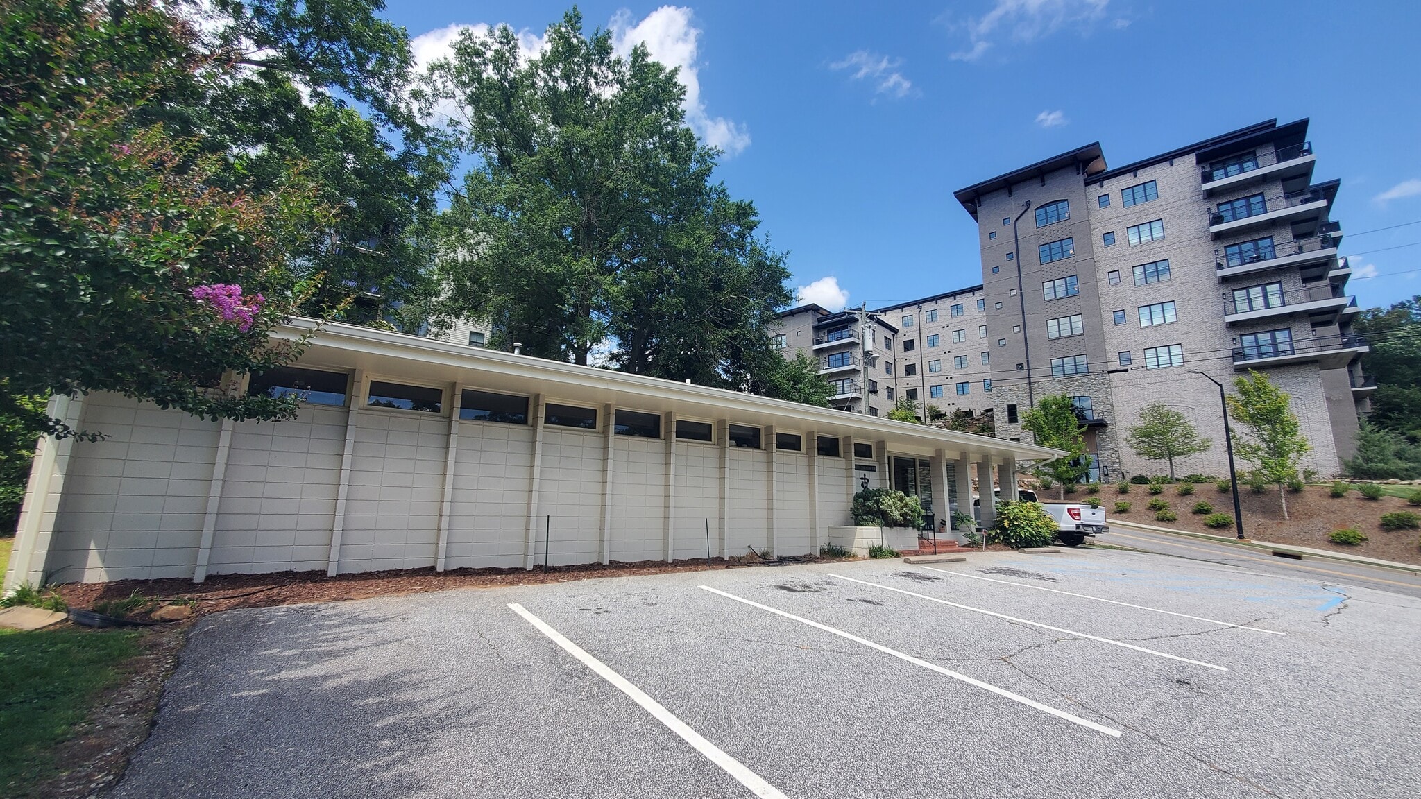 249 E Broad St, Greenville, SC for Sale