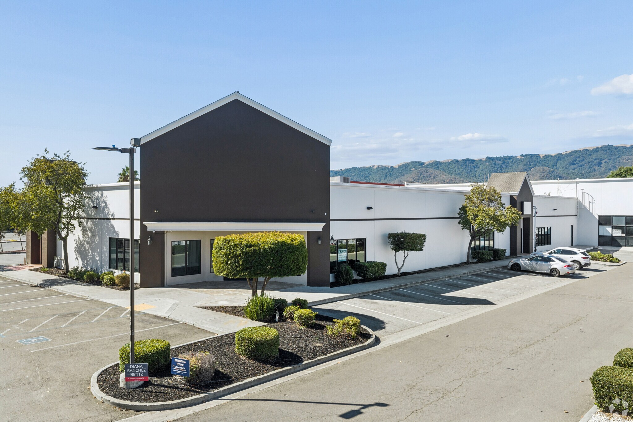 6881 Monterey Rd, Gilroy, CA for Rent
