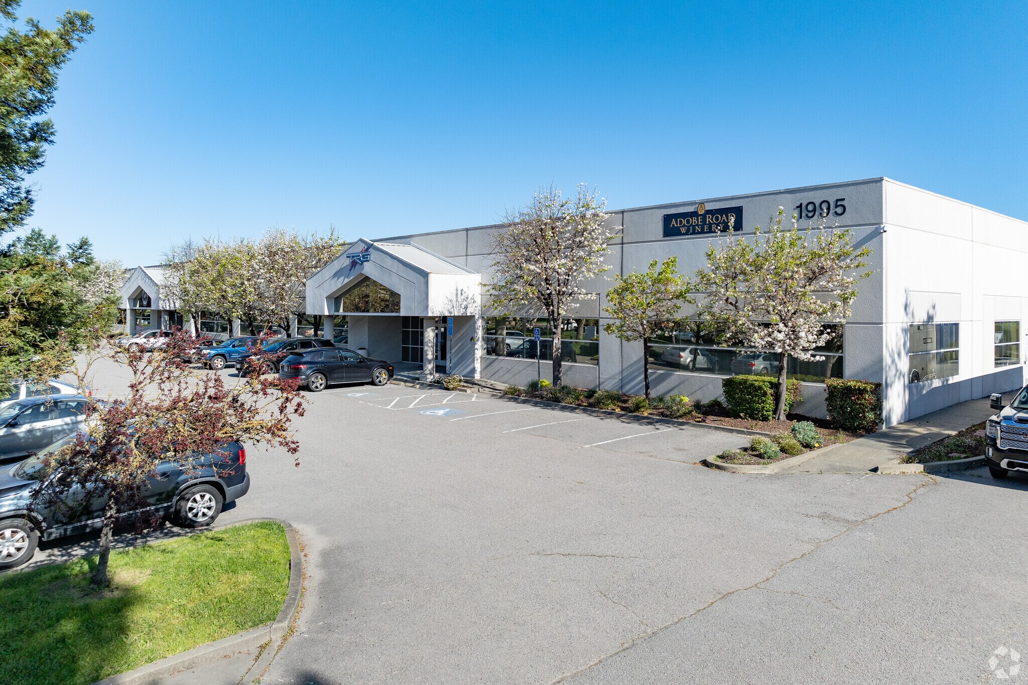 1955-1995 S McDowell Boulevard Ext, Petaluma, CA for Sale