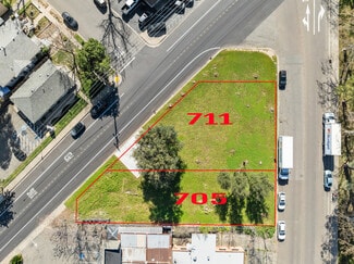 Roseville, CA Commercial - 705-711 Oak St