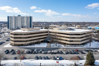 North Olmsted, OH Office - 24950-25000 Country Club Blvd