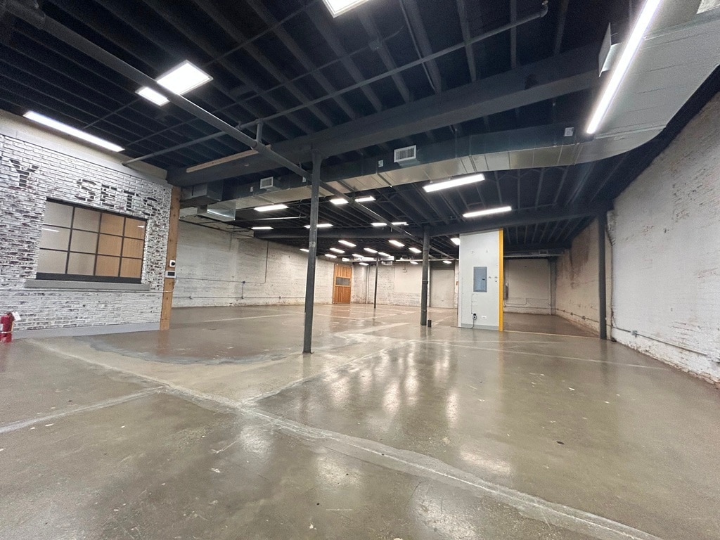 3033 W Ohio St, Chicago, IL for Rent