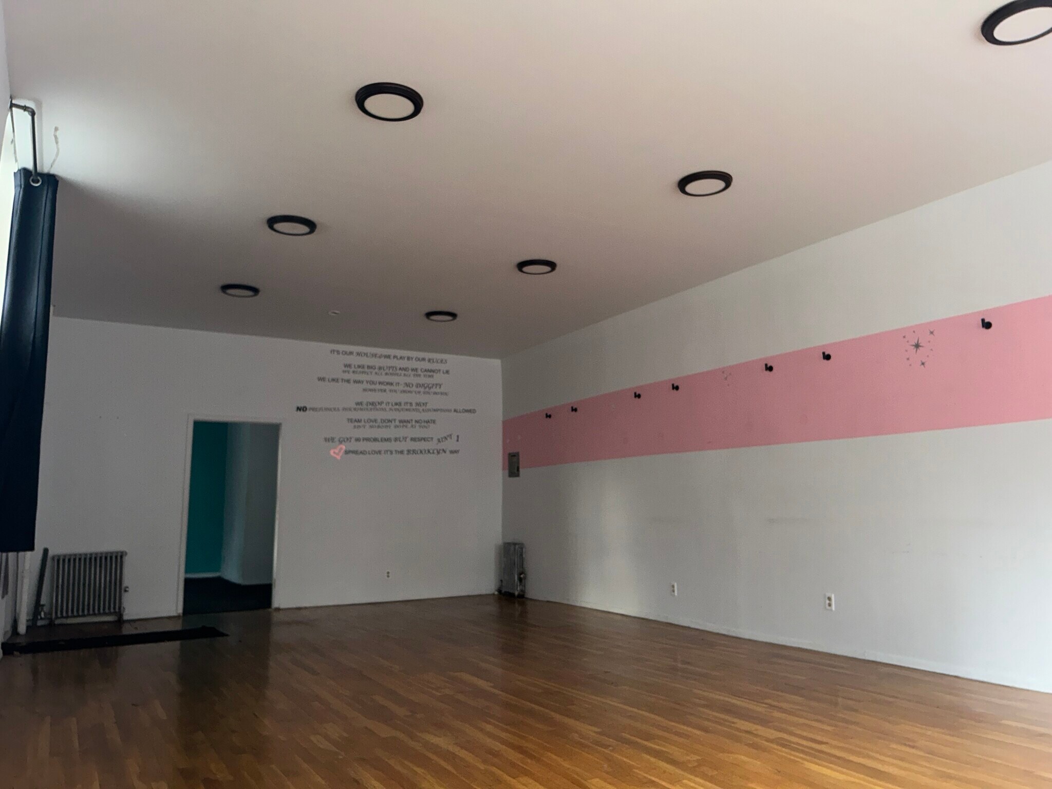 1067 Manhattan Ave, Brooklyn, NY for Rent