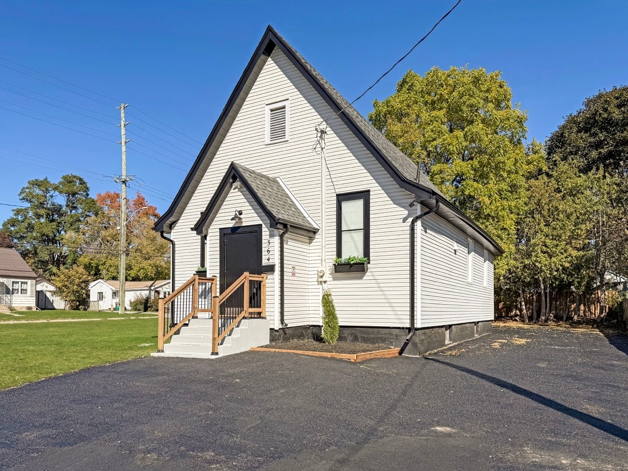 364 Regent St, Orillia, ON for Sale