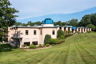 Newtown, CT Office/Medical, Office/Retail - 153 S Main St